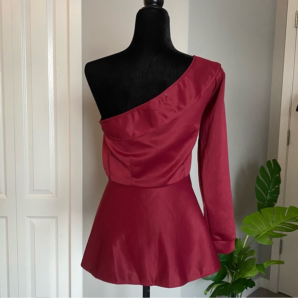 Wine Red One Shoulder Long Sleeve Top - Picture 3 of 3